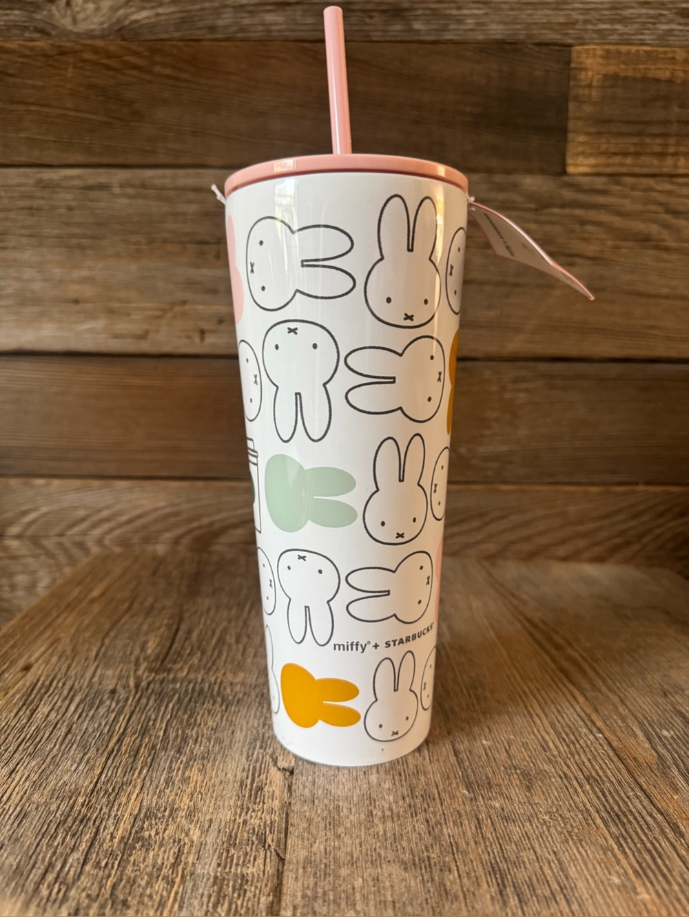Starbucks x Miffy 26oz stainless steel cold tumbler - Picture 3 of 5